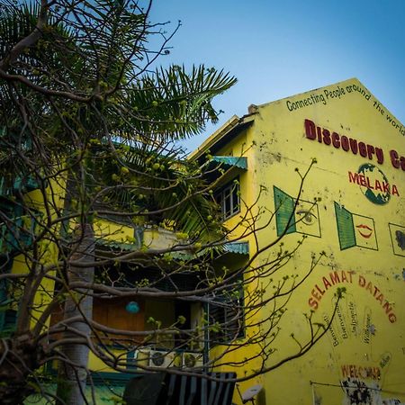Discovery Cafe And Guesthouse Malacca エクステリア 写真
