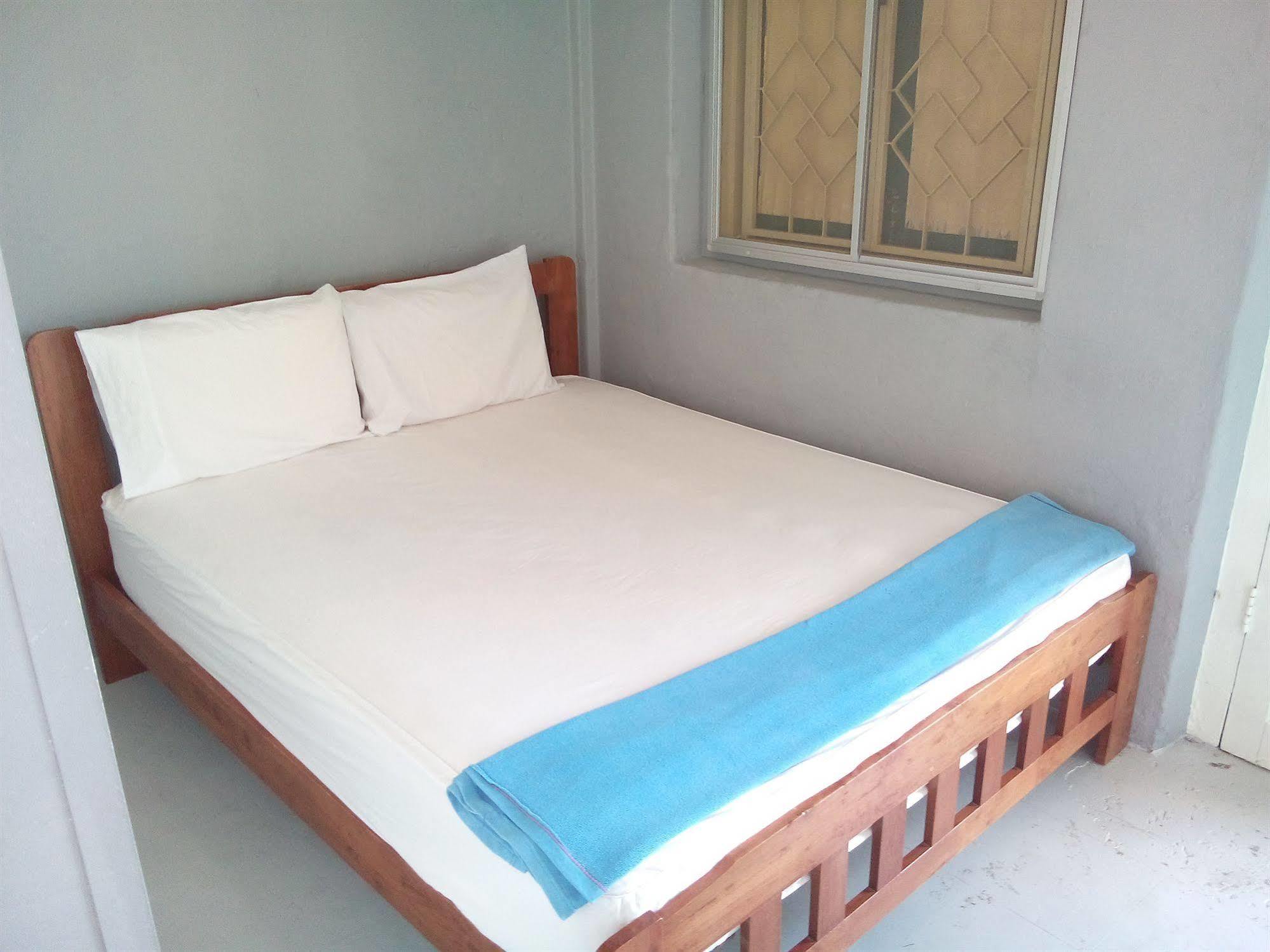 Discovery Cafe And Guesthouse Malacca エクステリア 写真