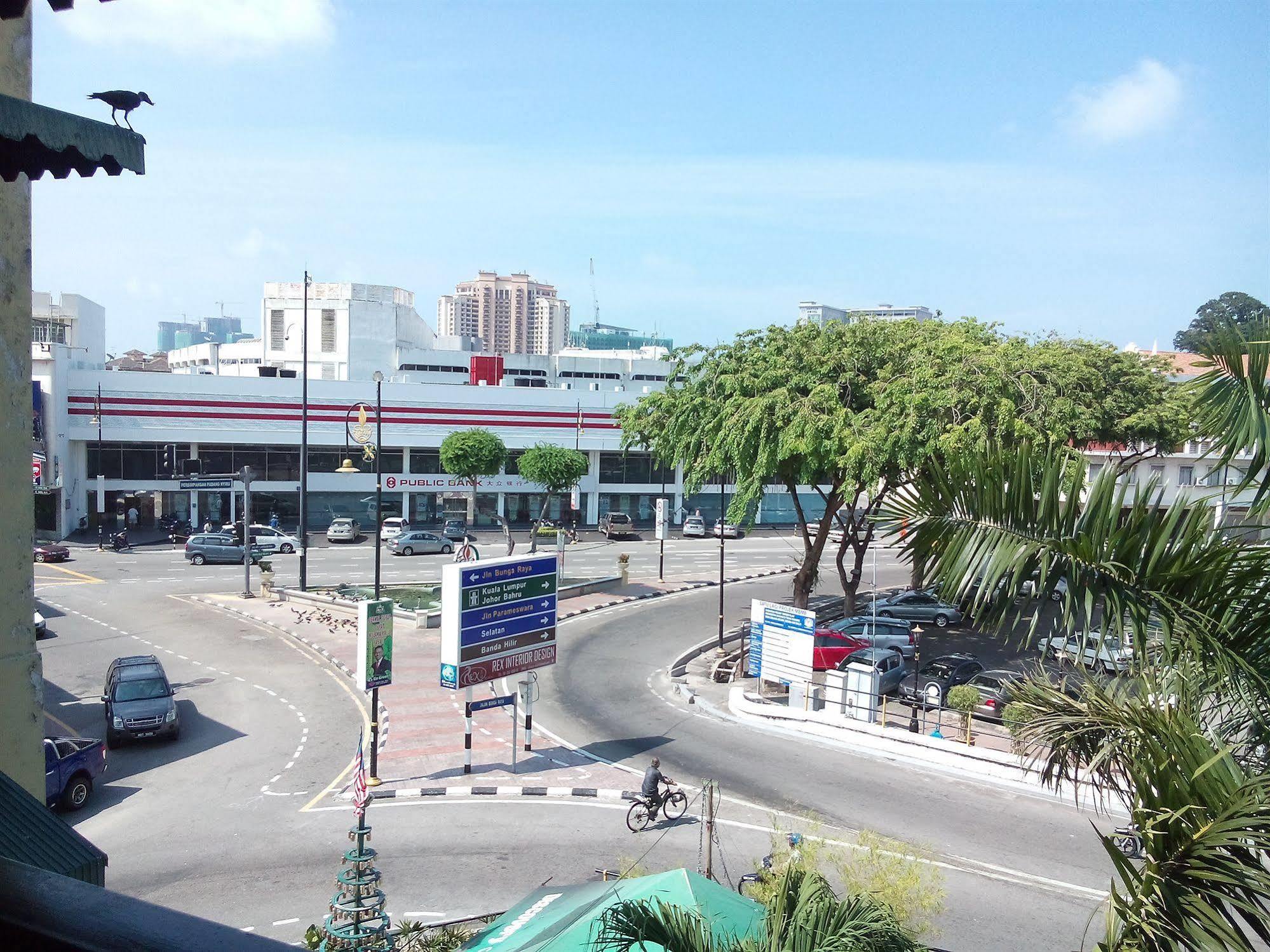 Discovery Cafe And Guesthouse Malacca エクステリア 写真
