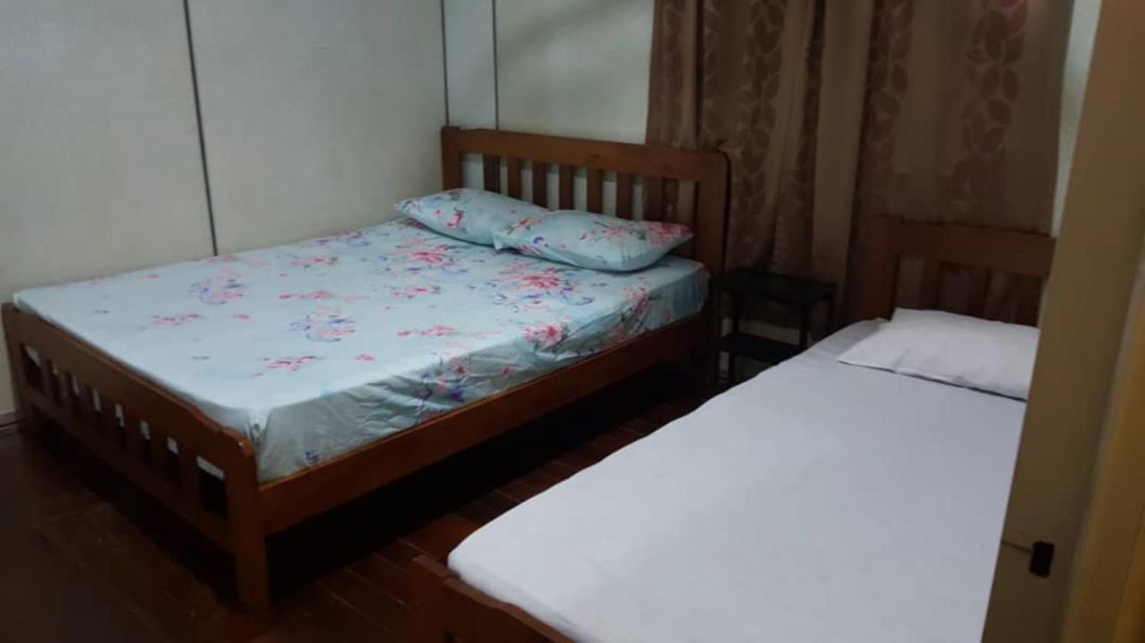 Discovery Cafe And Guesthouse Malacca エクステリア 写真