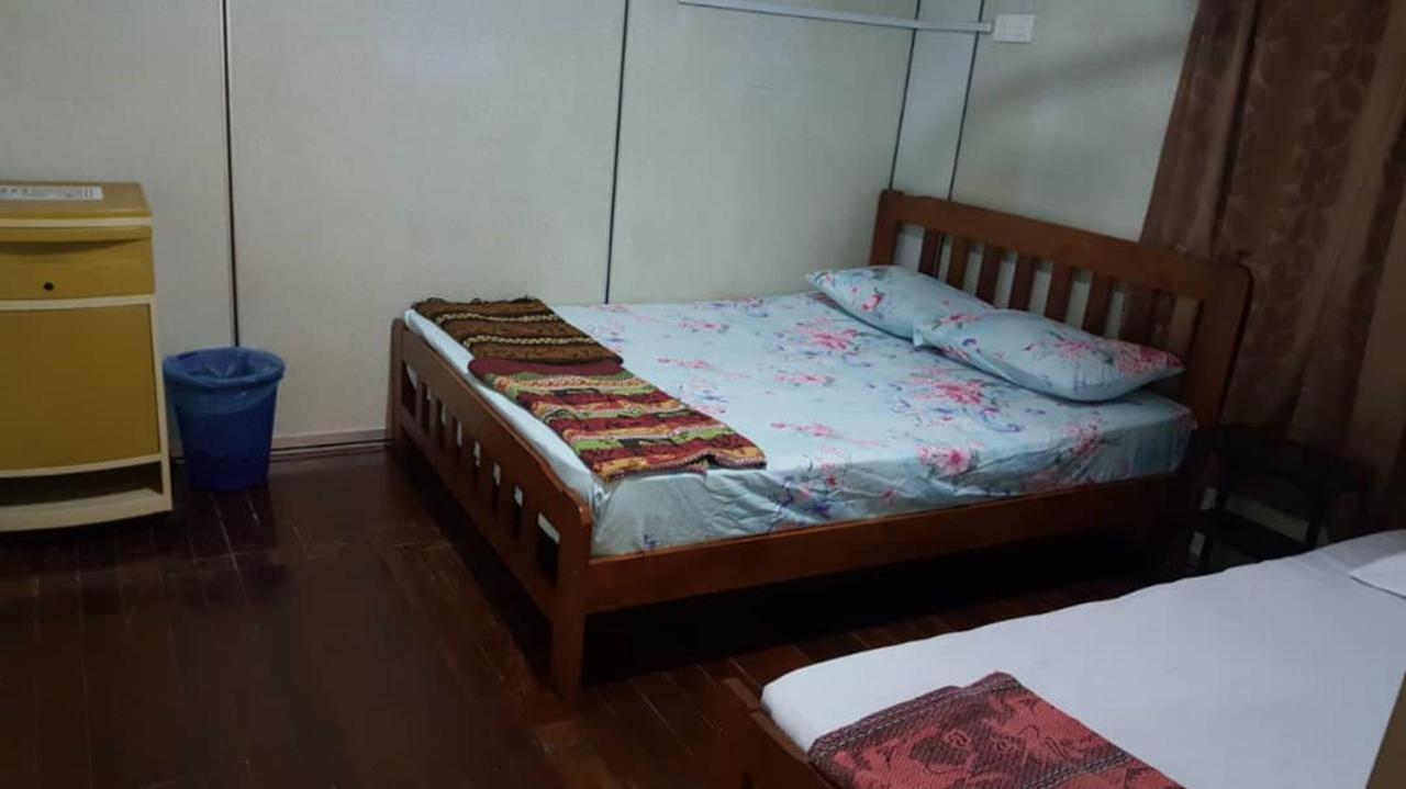 Discovery Cafe And Guesthouse Malacca エクステリア 写真