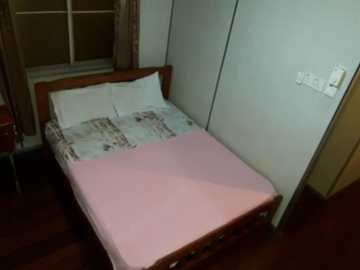Discovery Cafe And Guesthouse Malacca エクステリア 写真